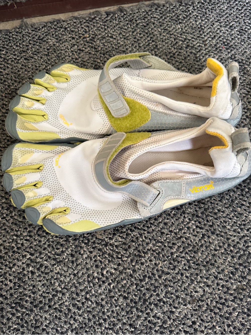 Vibram FiveFingers Bikila M345 Men's Size 11-11.5 Barefoot Running Shoes Gray